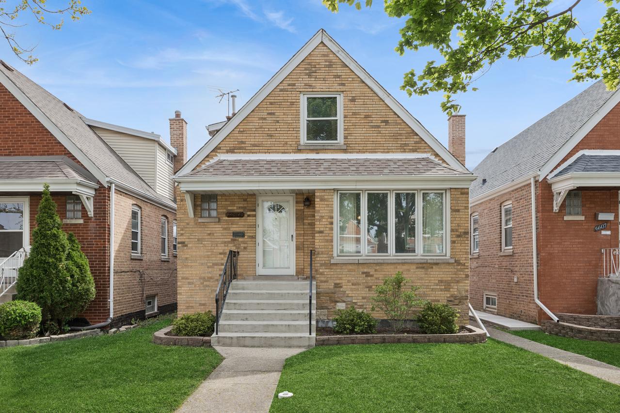 6605 S Kolin Ave., Chicago, IL 60629