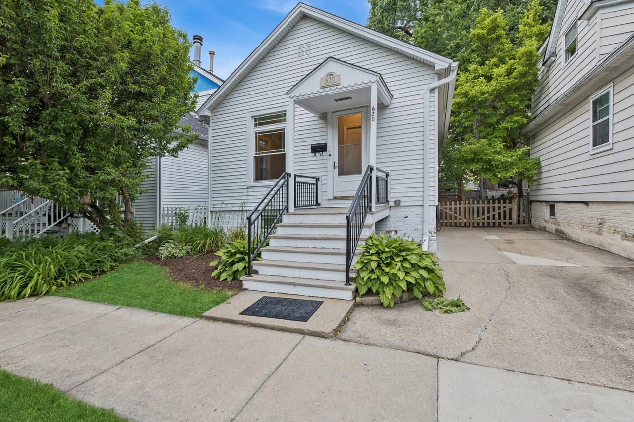 [Address Hidden by Seller], Wilmette, IL 60091