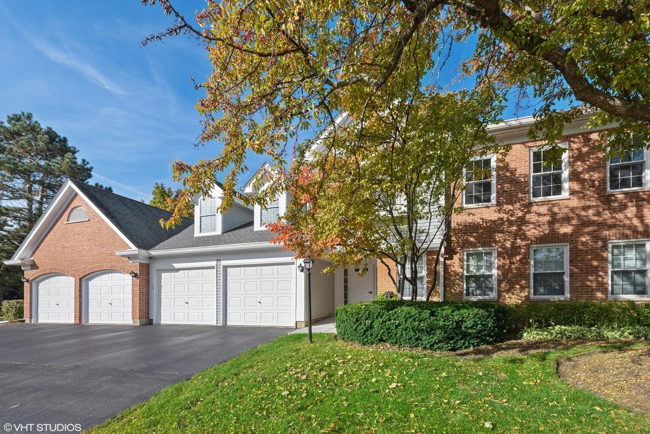 908 Persimmon Ln. #D, Mount Prospect, IL 60056