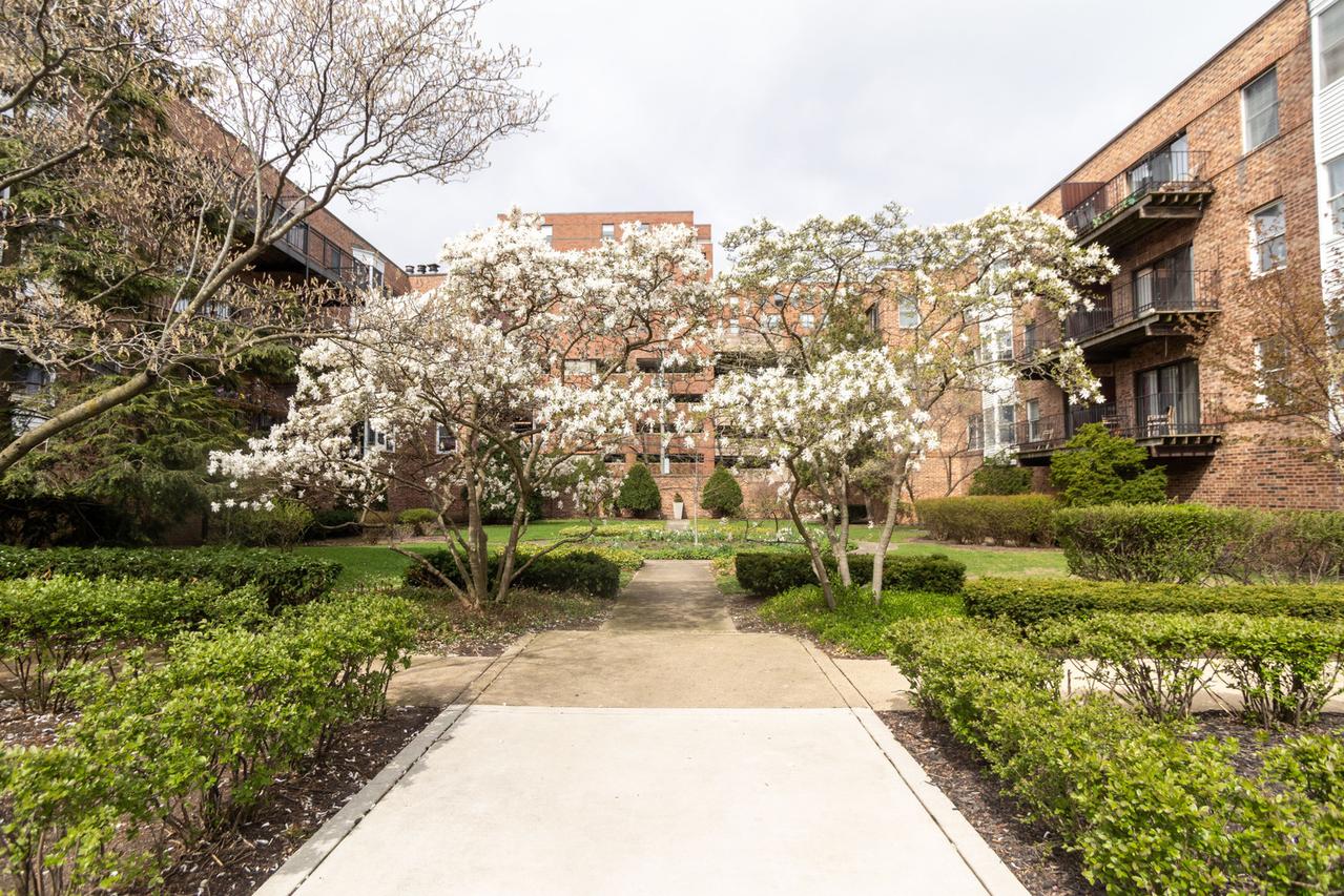 1730 Hinman Ave. #4G, Evanston, IL 60201