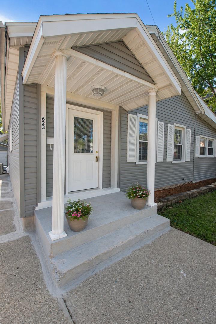 623 N Ottawa Ave., Dixon, IL 61021