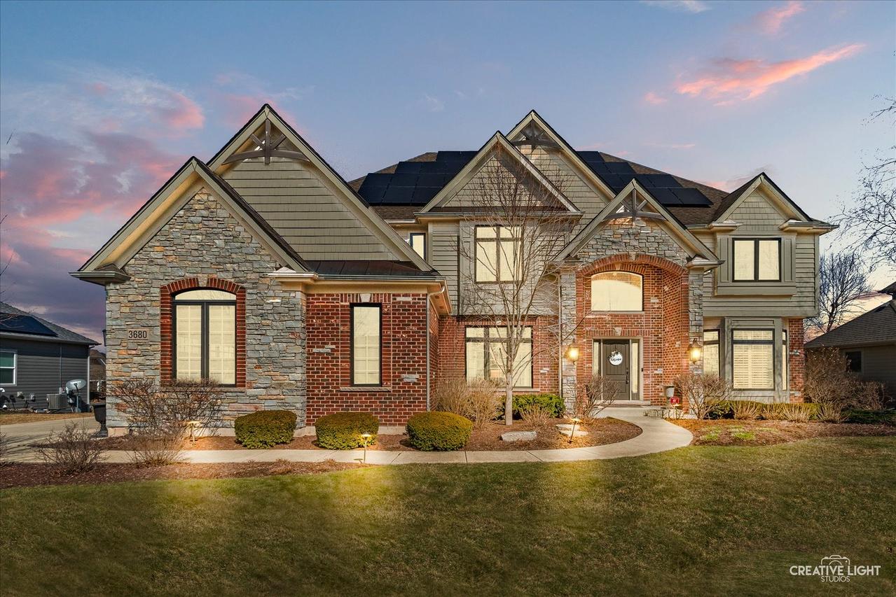 3680 Broadleaf Ave., Elgin, IL 60124