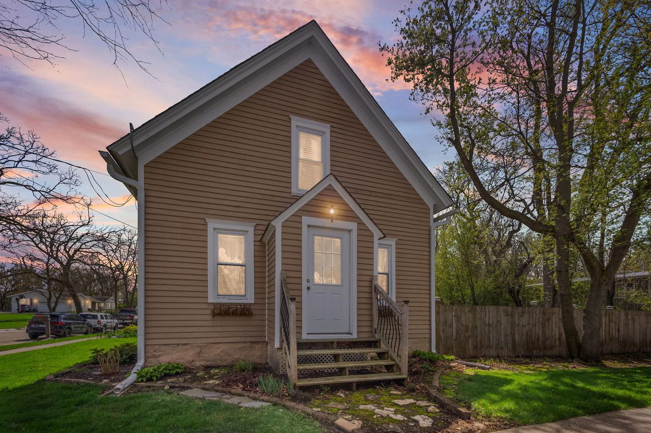 603 W Main St., Cary, IL 60013