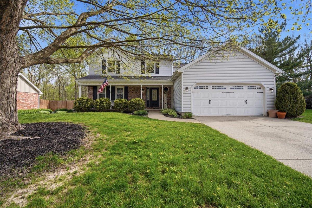 1512 Steeplechase Dr., Bloomington, IL 61701