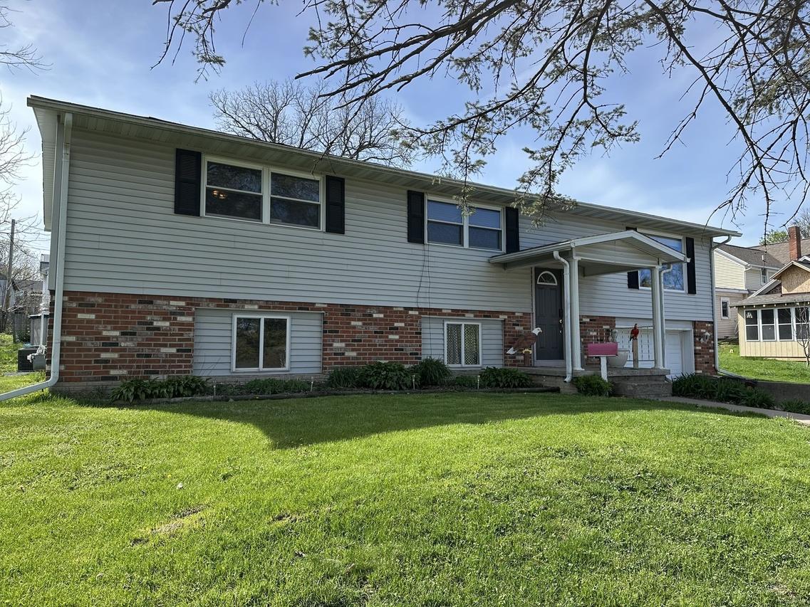 208 N College St., Mt. Carroll, IL 61053