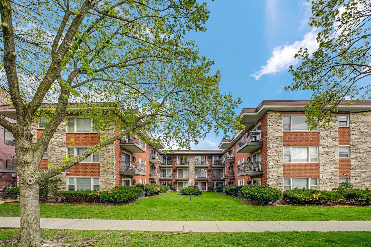 4229 N Keystone Ave. #3F, Chicago, IL 60641
