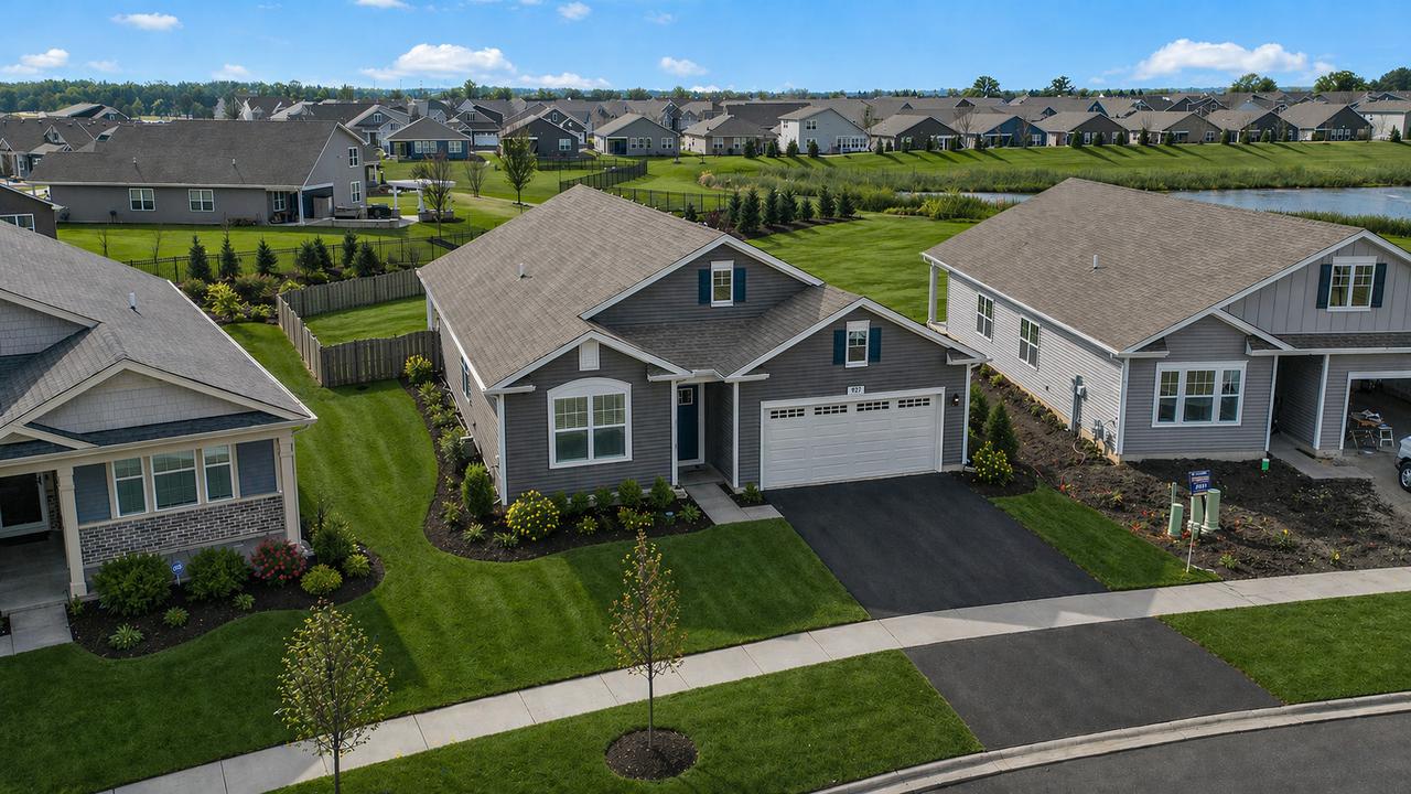 927 Plateau Dr., Pingree Grove, IL 60140