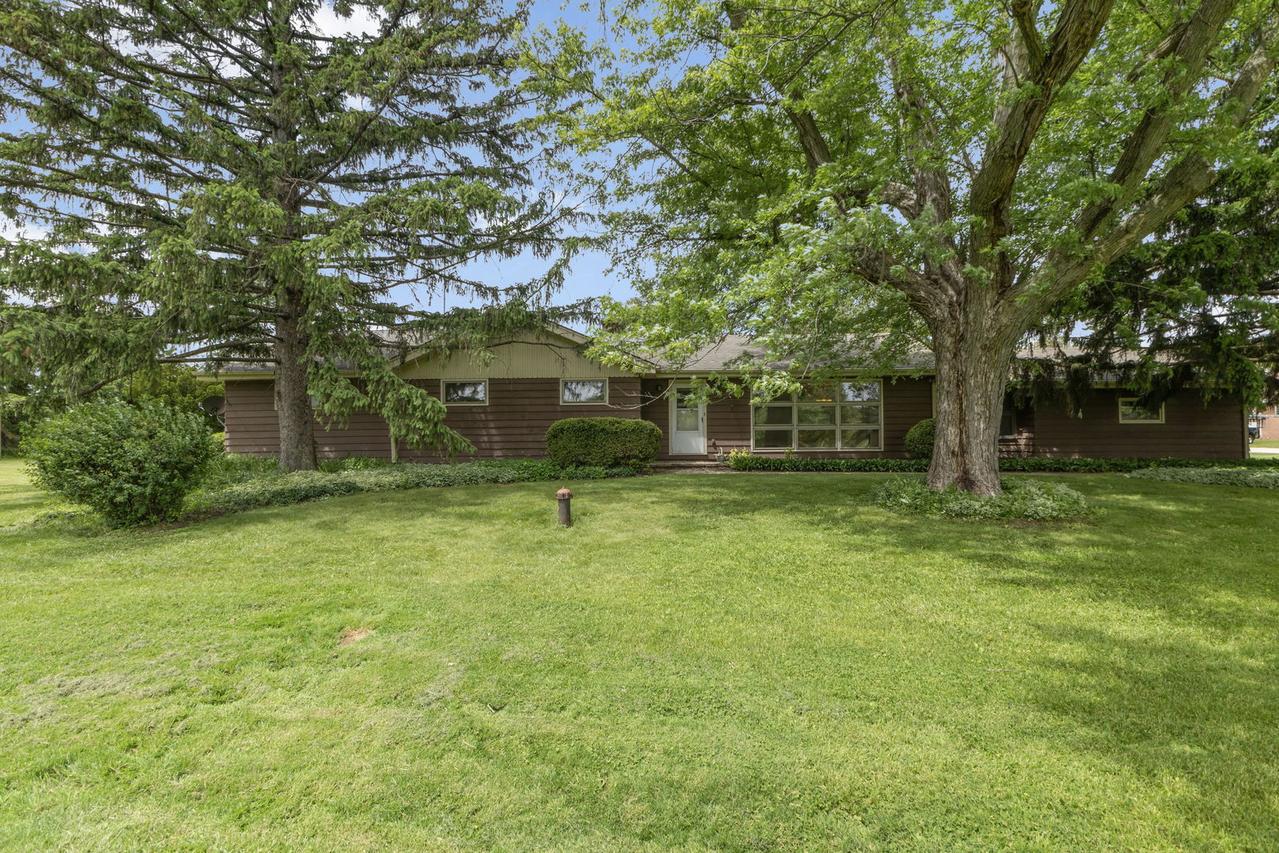 2N570 Argyle St., Lombard, IL 60148