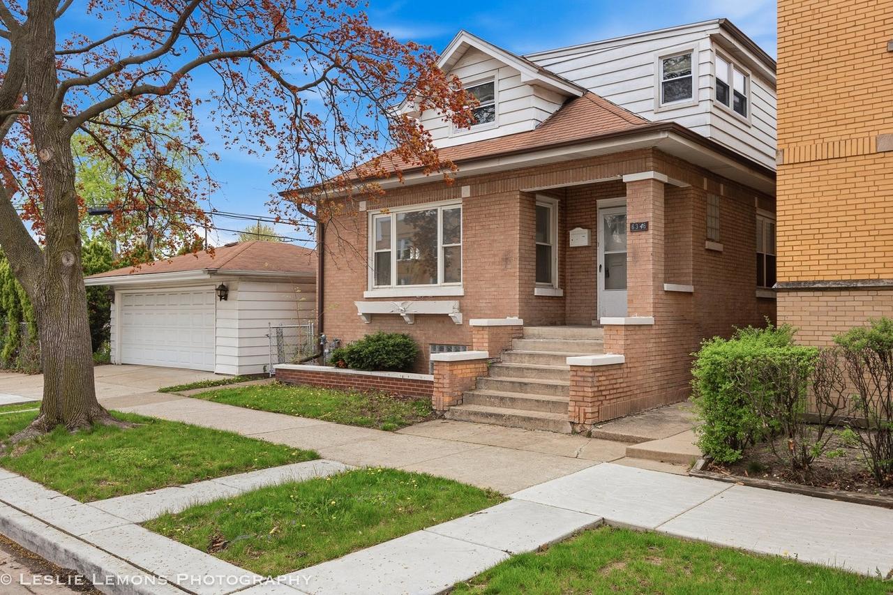 6346 W Raven St., Chicago, IL 60646