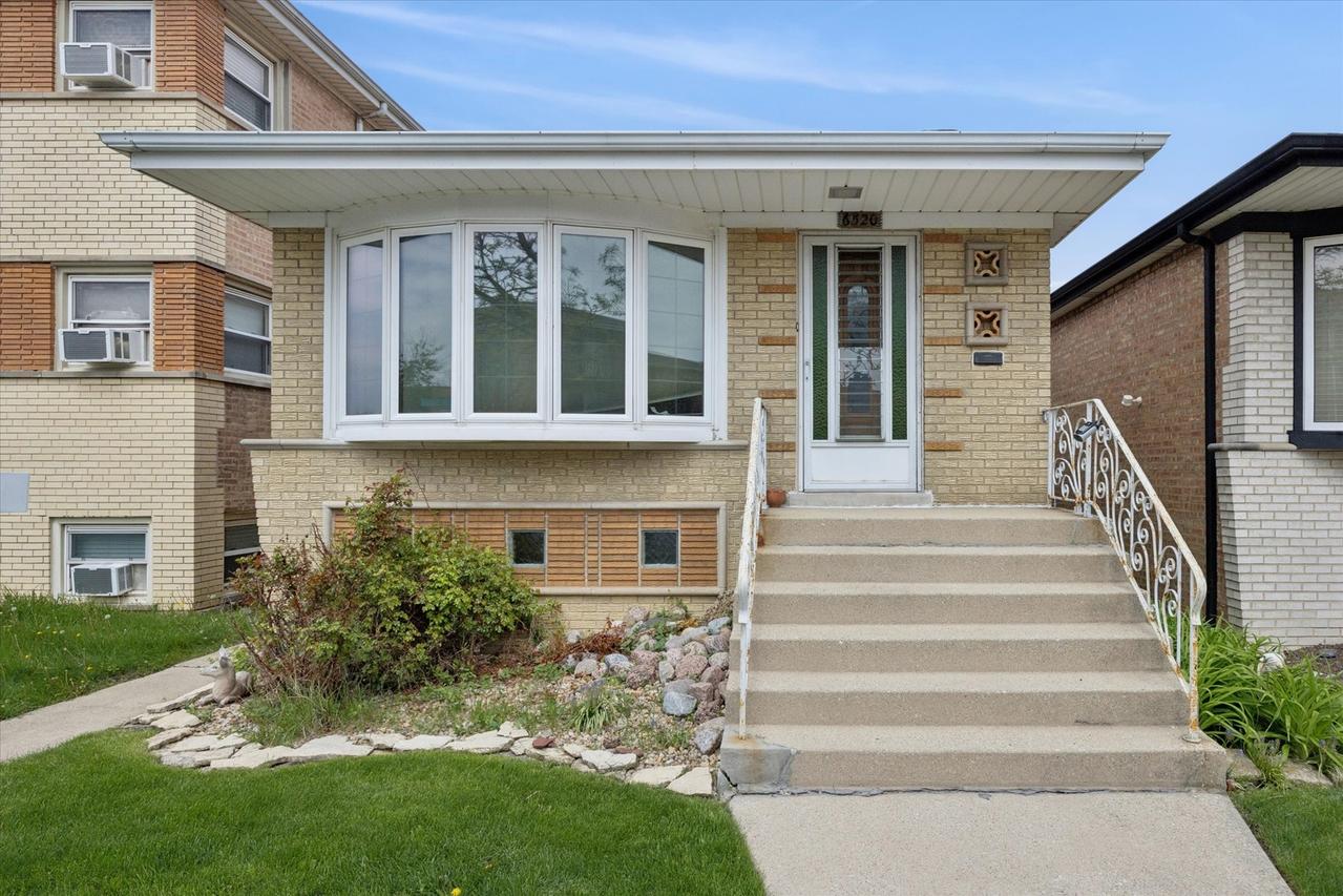 6520 W 63rd St., Chicago, IL 60638
