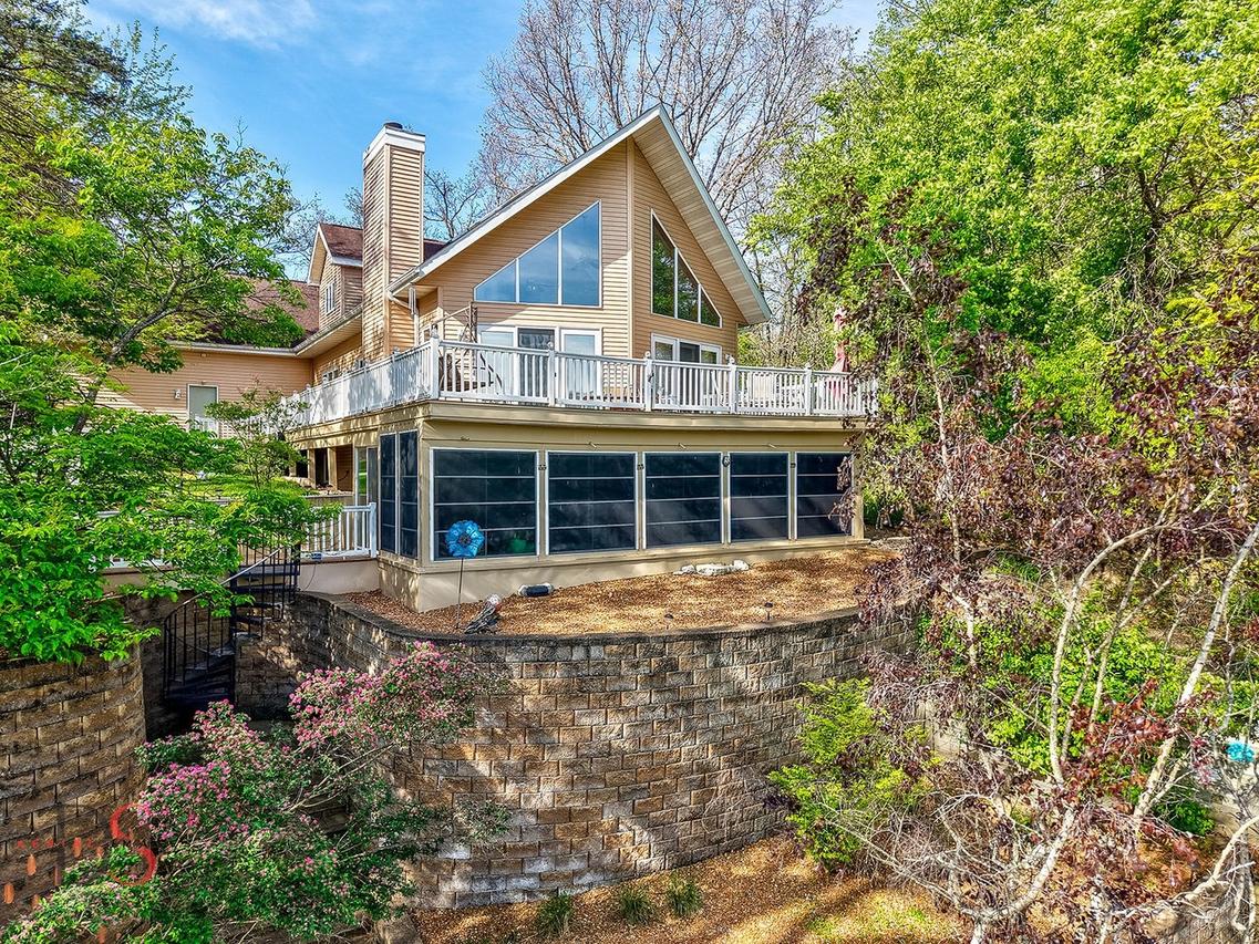 1419 Shoreline Dr., Varna, IL 61375