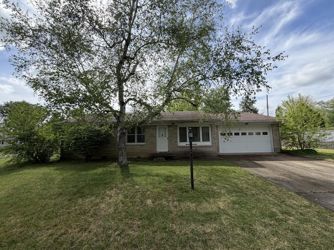 1805 Peach St., Champaign, IL 61820