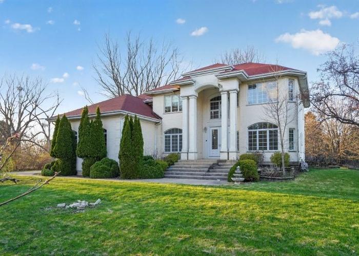2113 Elgin Rd., Barrington, IL 60010