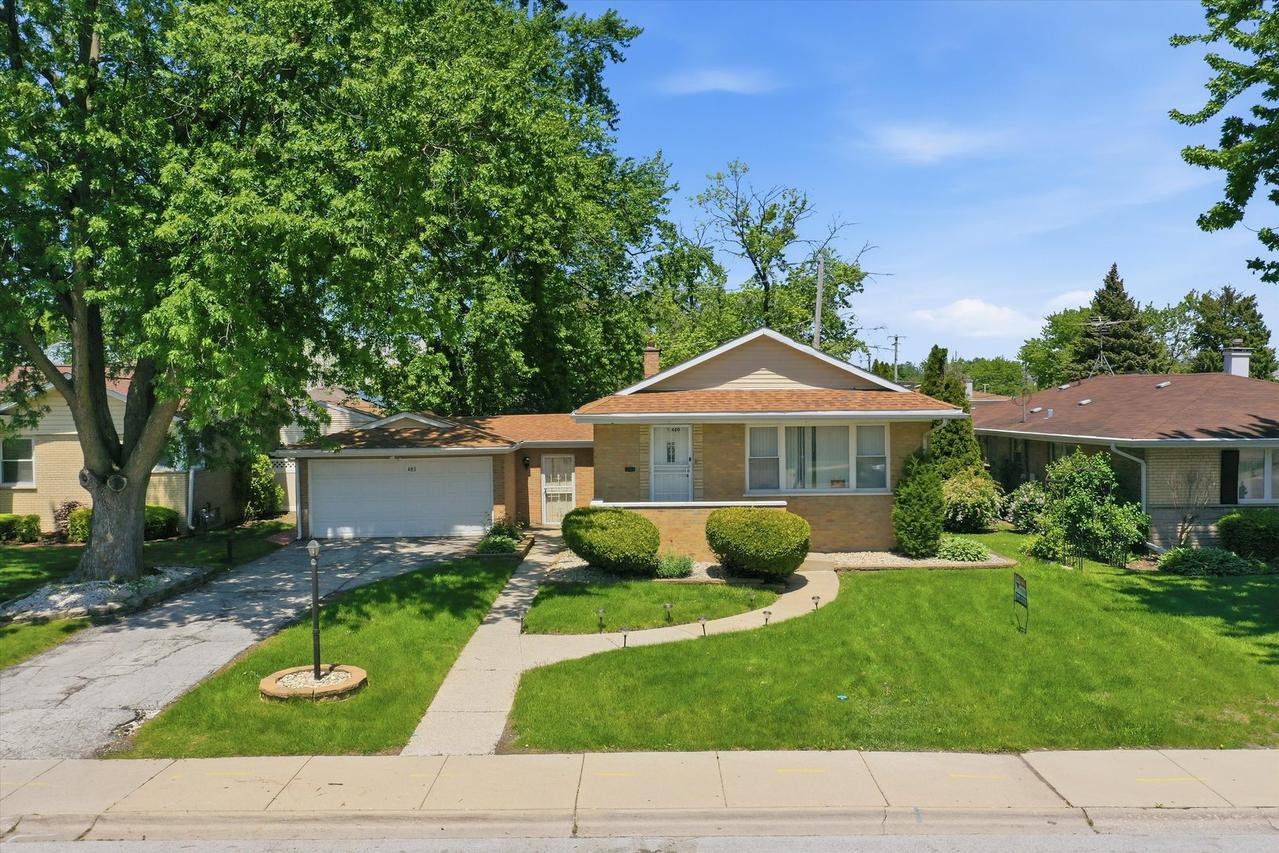 480 E 163rd St., South Holland, IL 60473