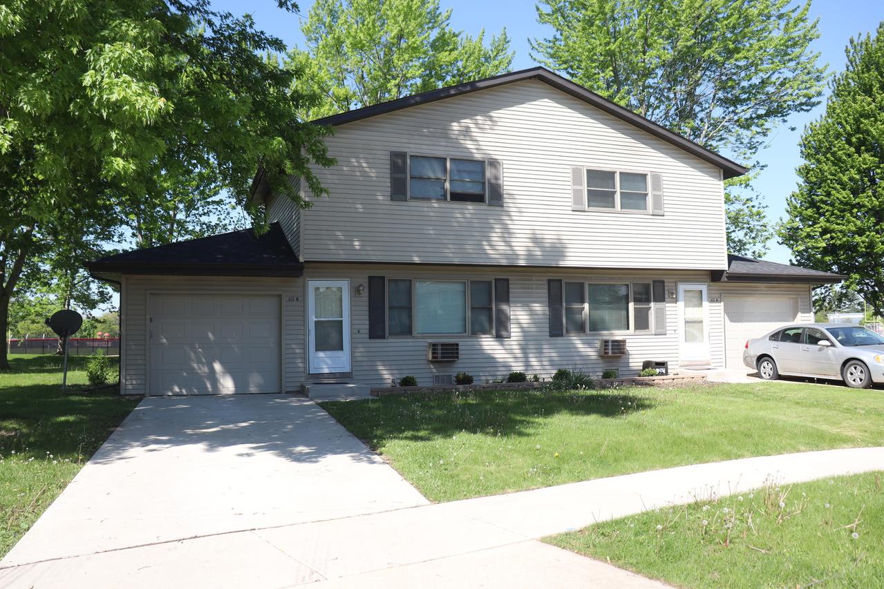 112 Appletree Ct., Yorkville, IL 60560