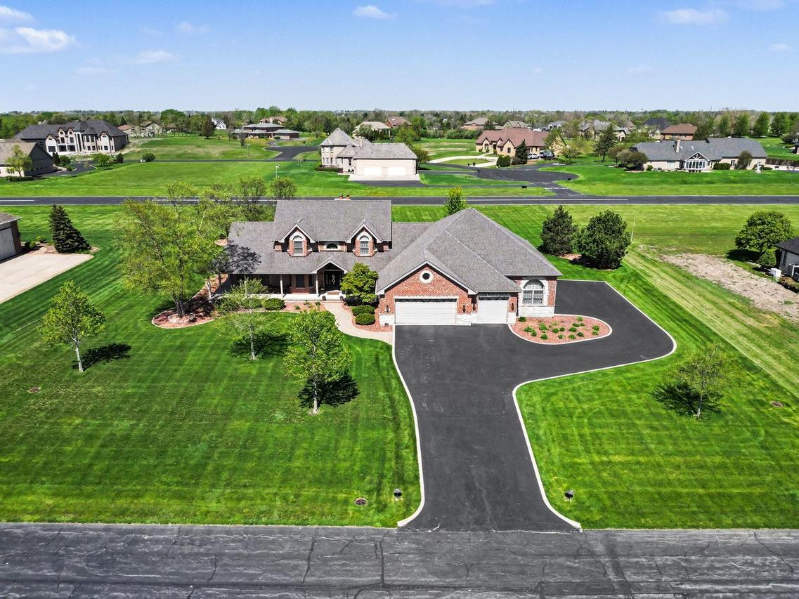 25202 S Doolittle Dr., Monee, IL 60449