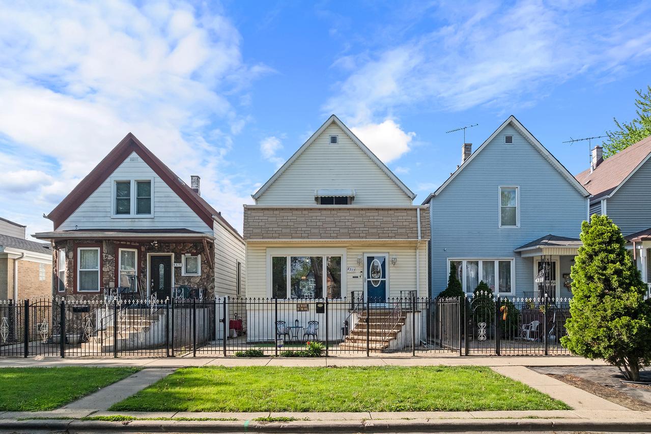 4317 W Shakespeare Ave., Chicago, IL 60639