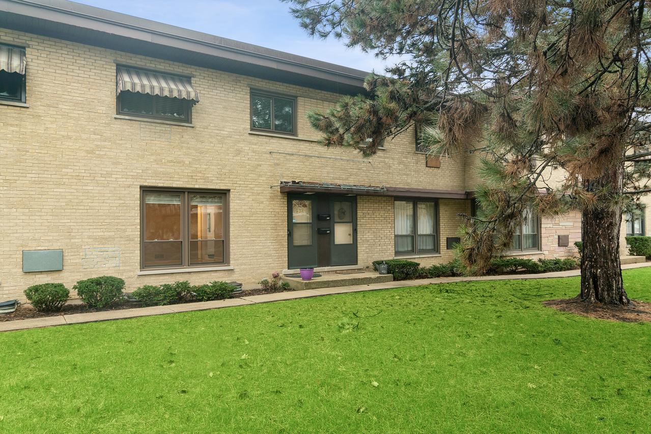 934 N Wheeling Rd., Mount Prospect, IL 60056