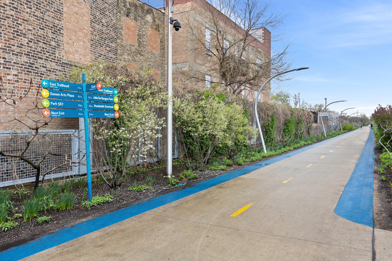 1825 N Rockwell St., Chicago, IL 60647