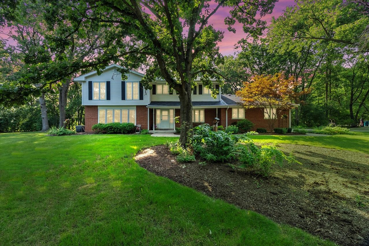 3 Old Creek Rd., Palos Park, IL 60464