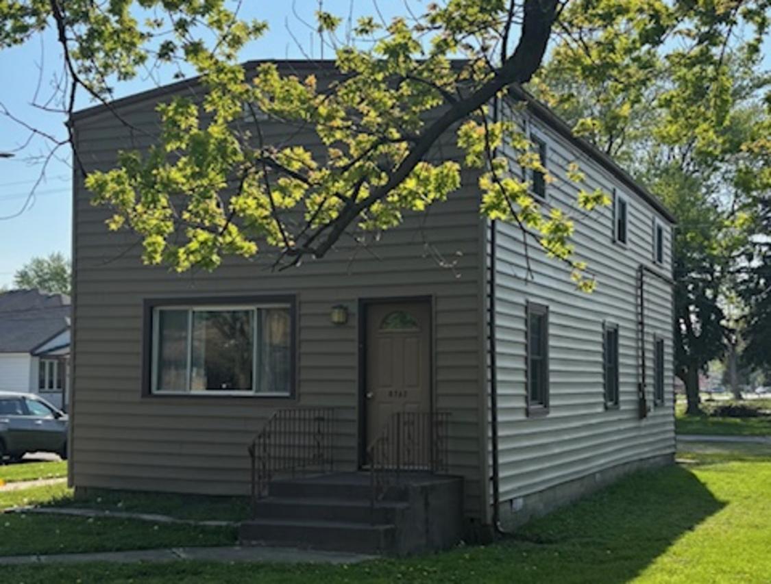 8762 Central Ave., Oak Lawn, IL 60453
