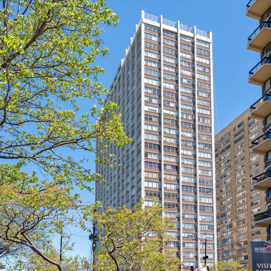 6171 N Sheridan Rd. #2512, Chicago, IL 60660
