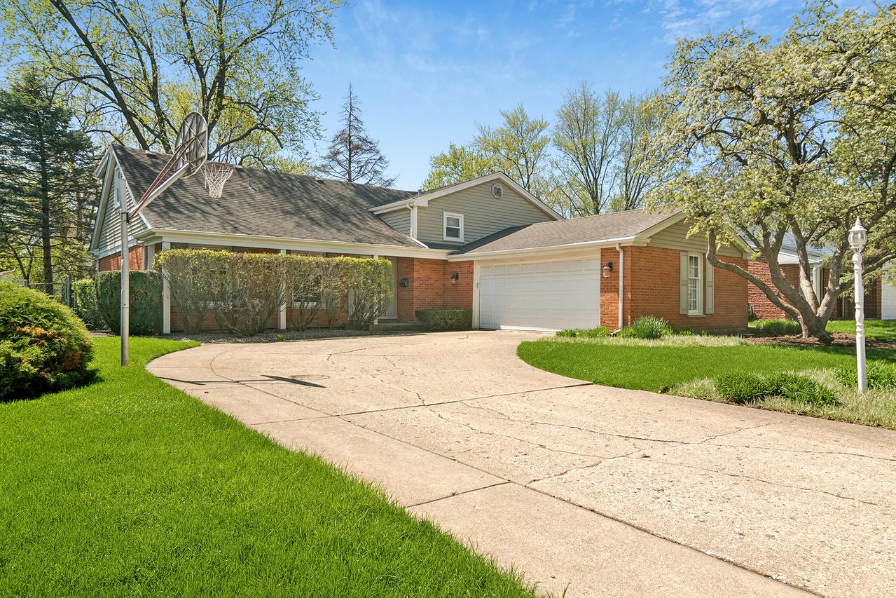 719 E Hackberry Dr., Arlington Heights, IL 60004