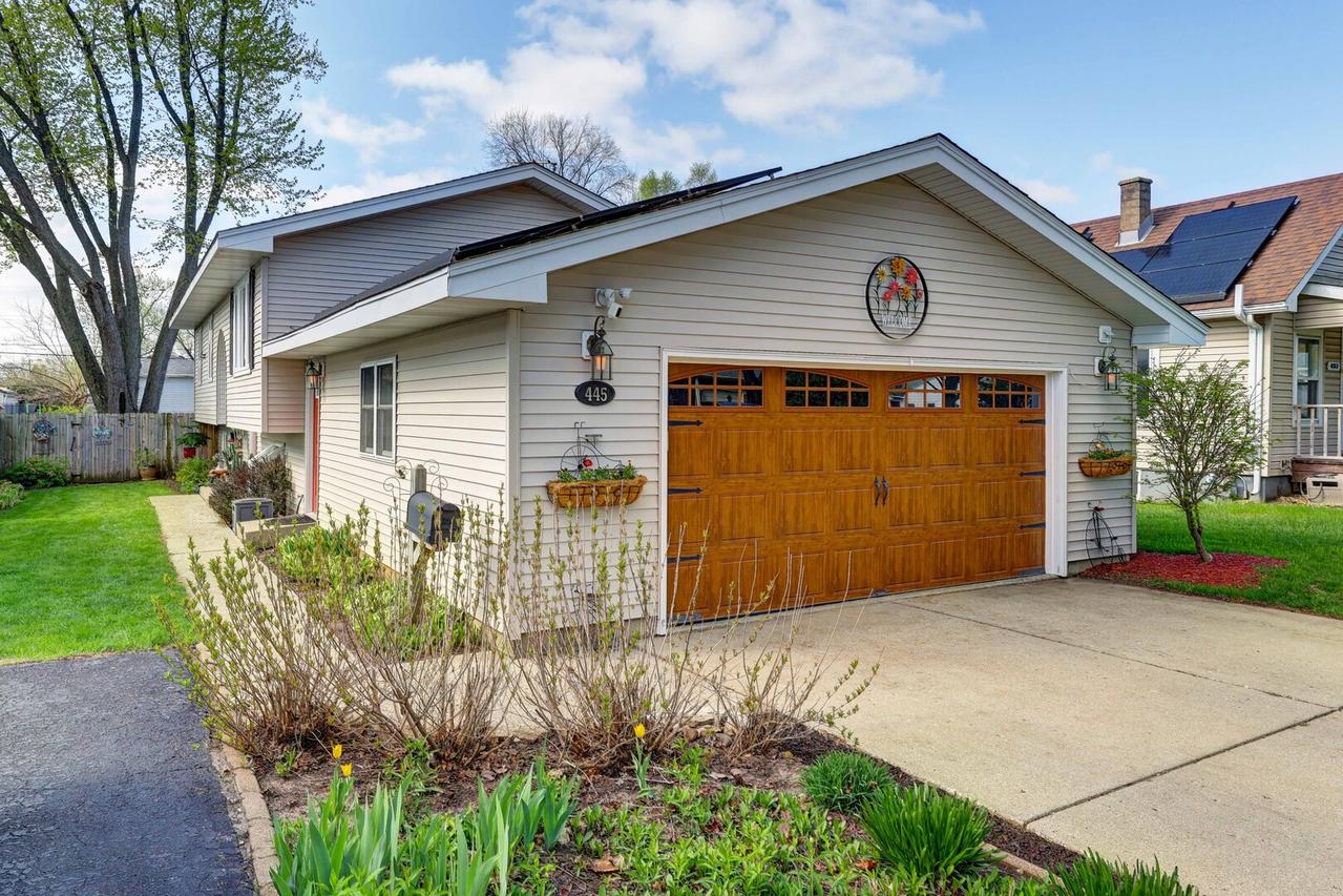 445 Golf Rd., Crystal Lake, IL 60014