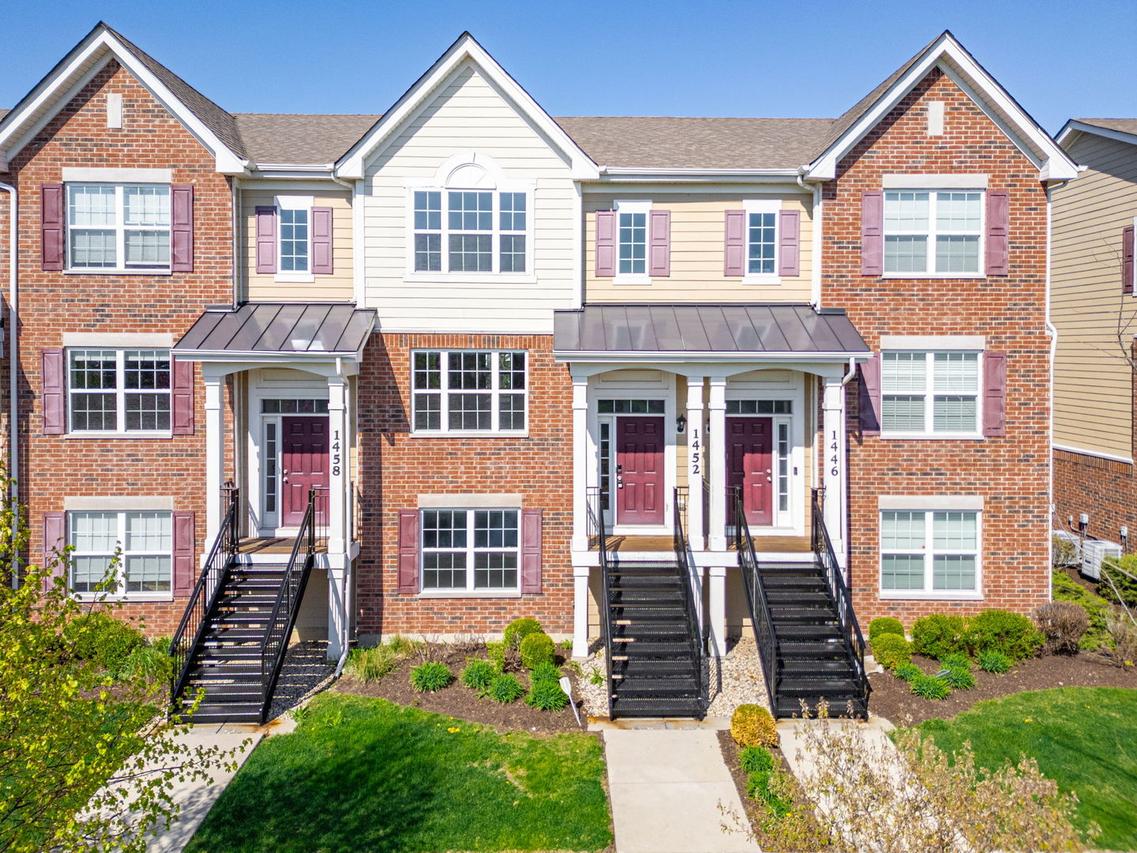 1452 Lakeridge Ct., Mundelein, IL 60060