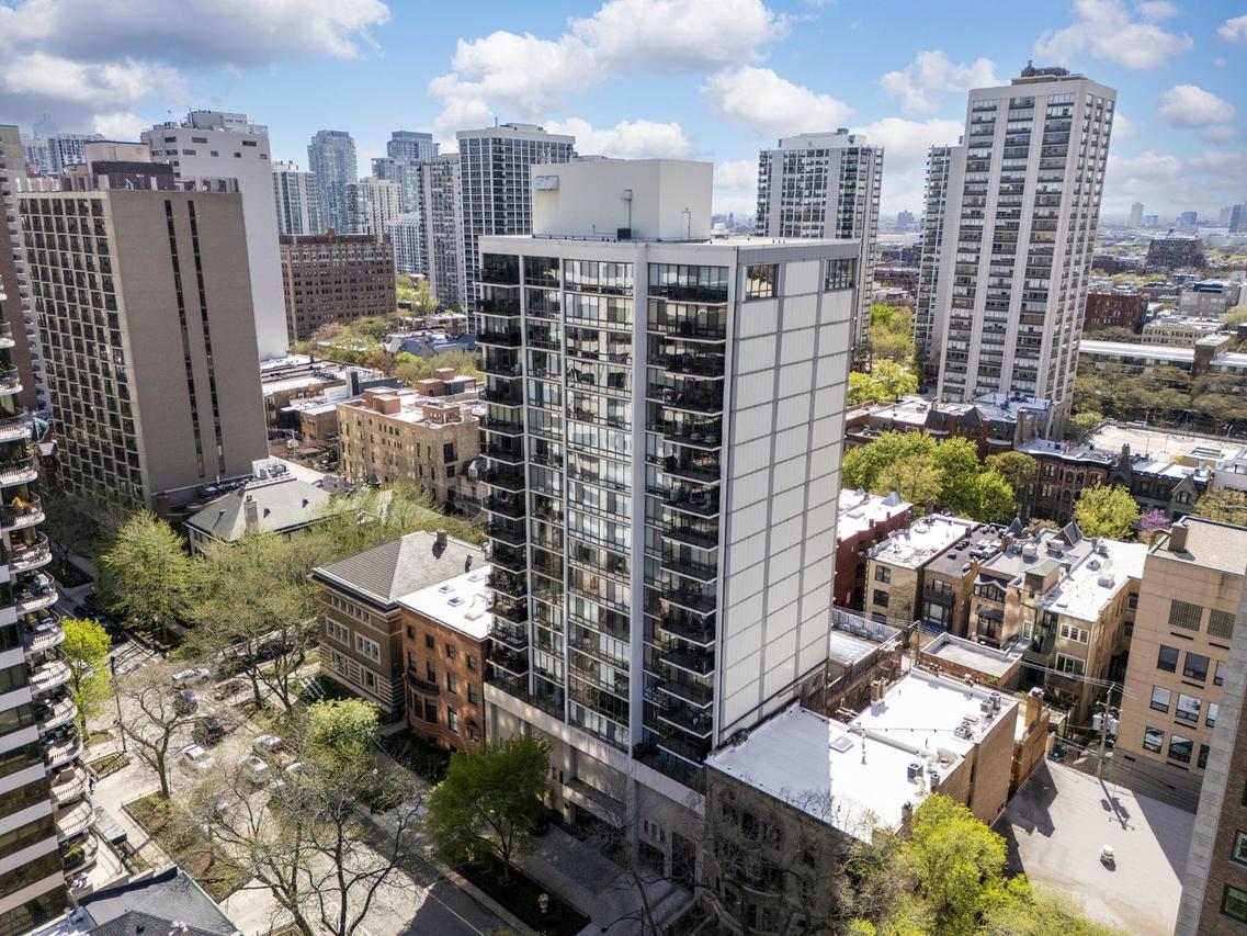 1516 N State Pkwy. #16D, Chicago, IL 60610