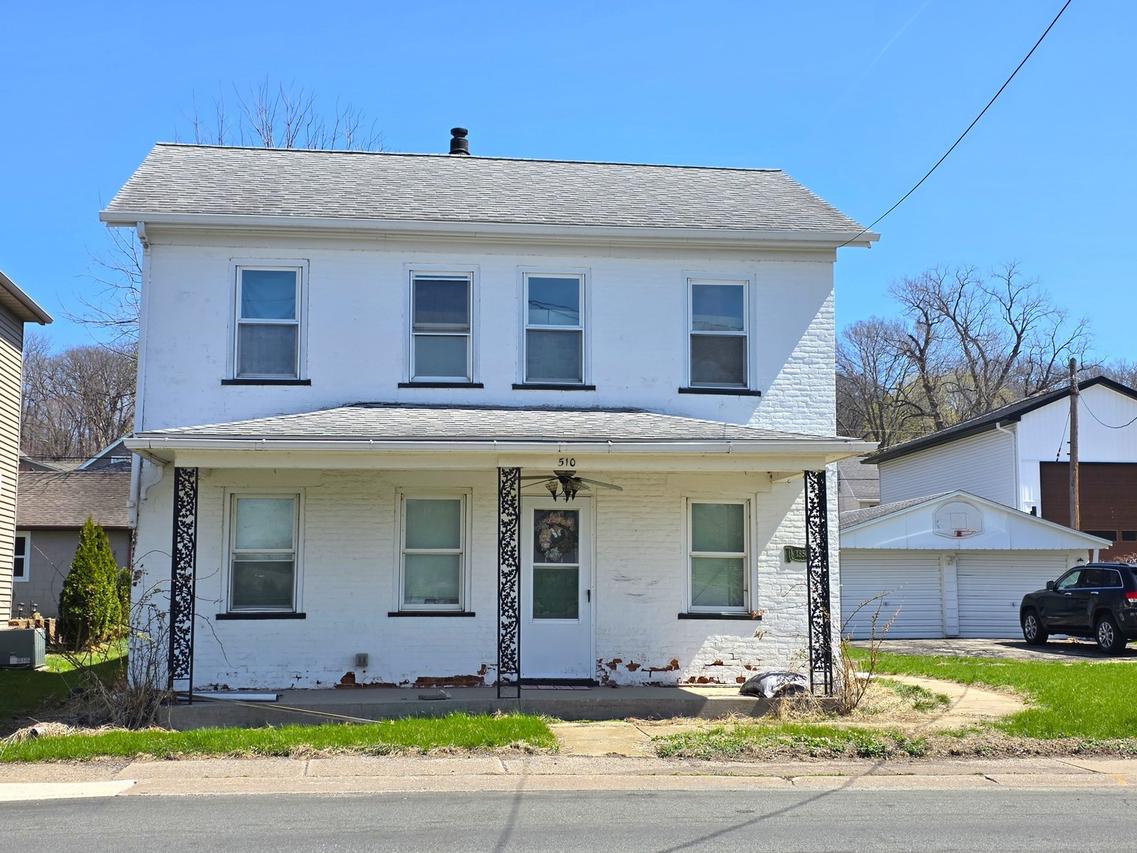 510 N Main St., Port Byron, IL 61275