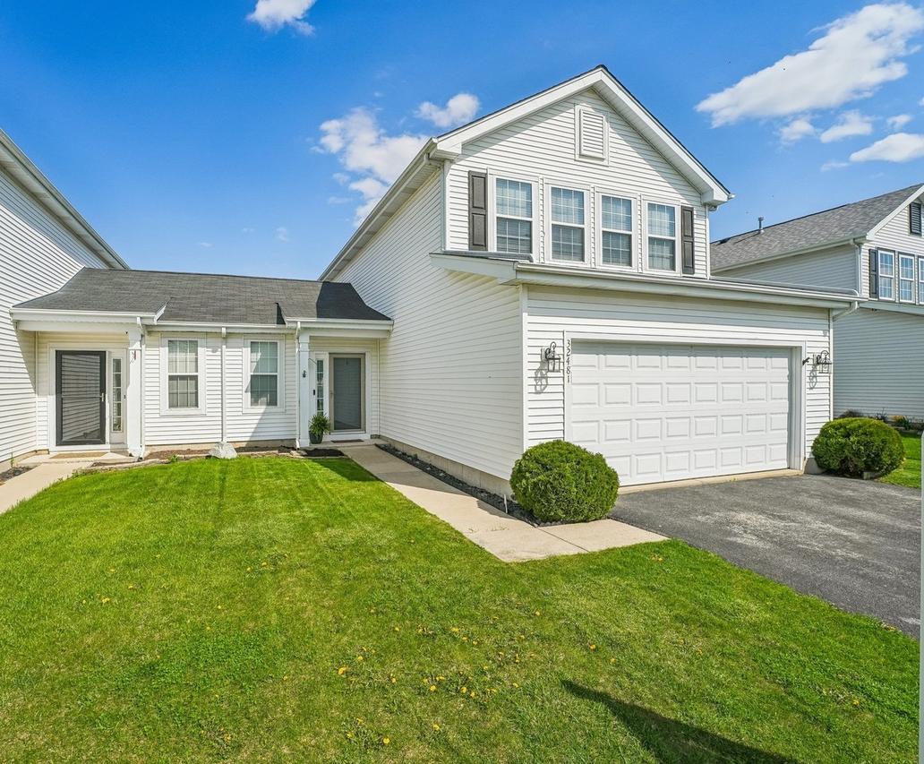 32481 Bakers Dr., Lakemoor, IL 60051