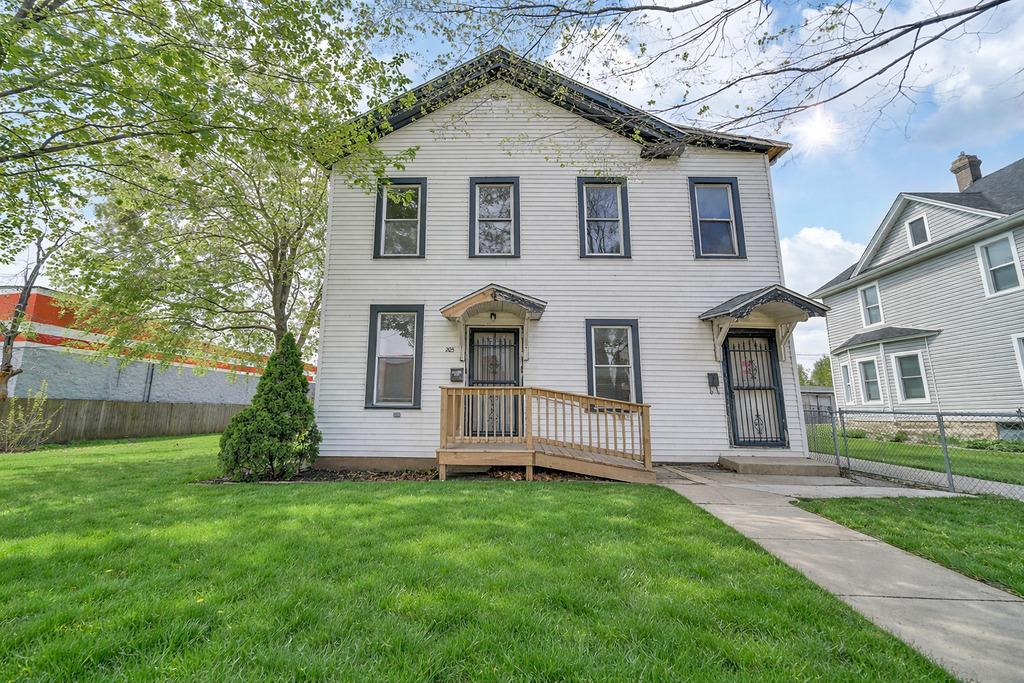 205 Casseday Ave., Joliet, IL 60432