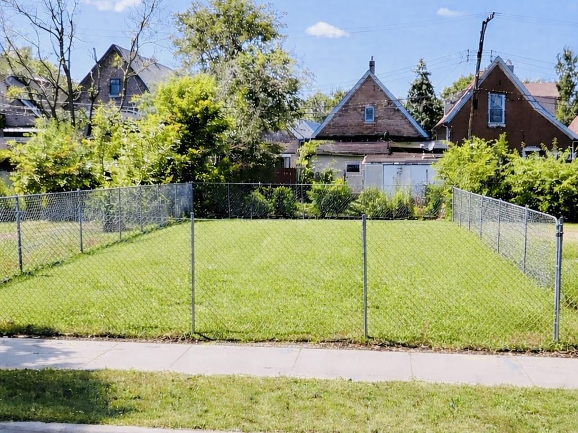 1330 S Oakley Ave., Chicago, IL 60608