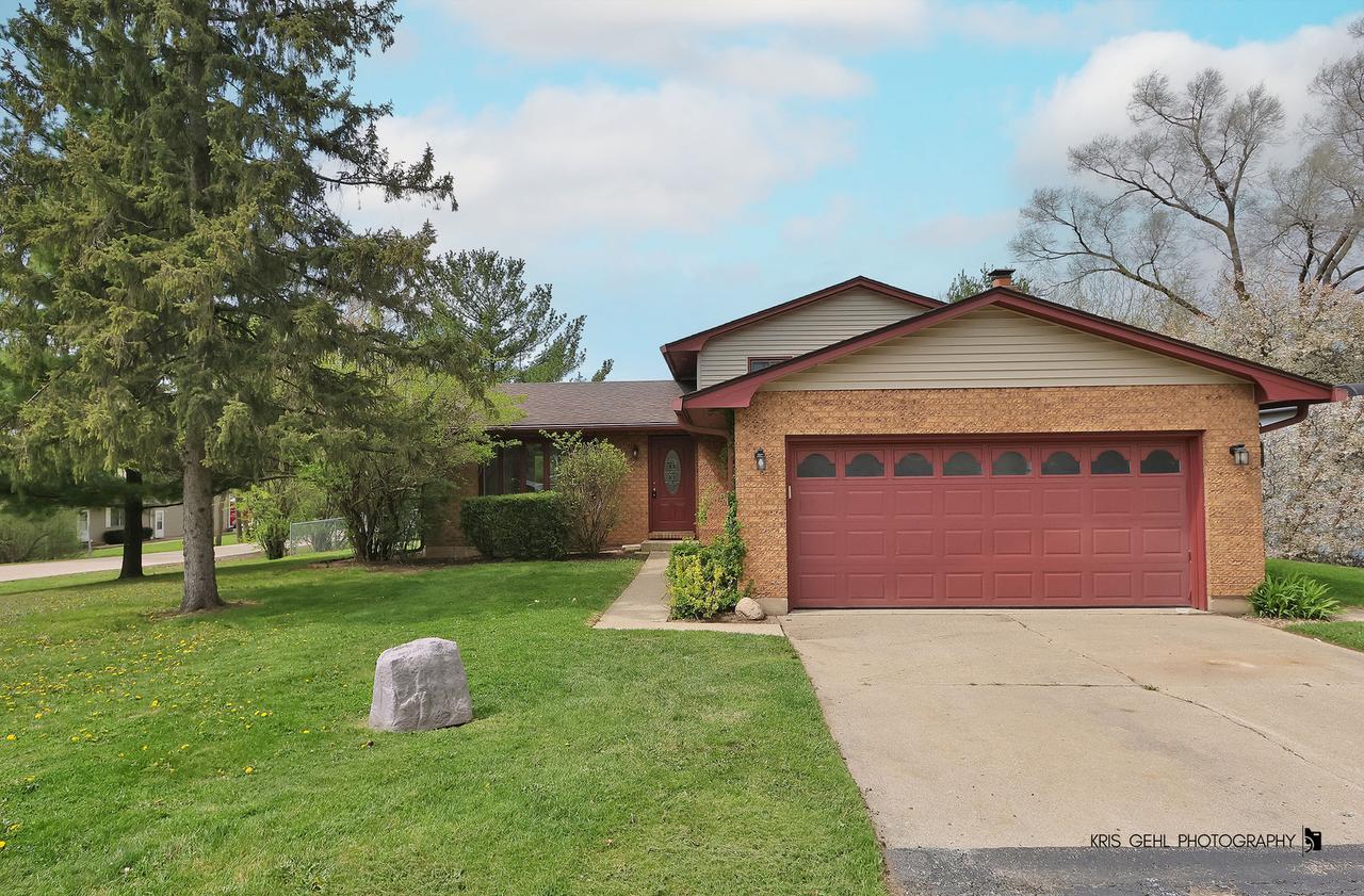 7503 Windsor Ave., Spring Grove, IL 60081