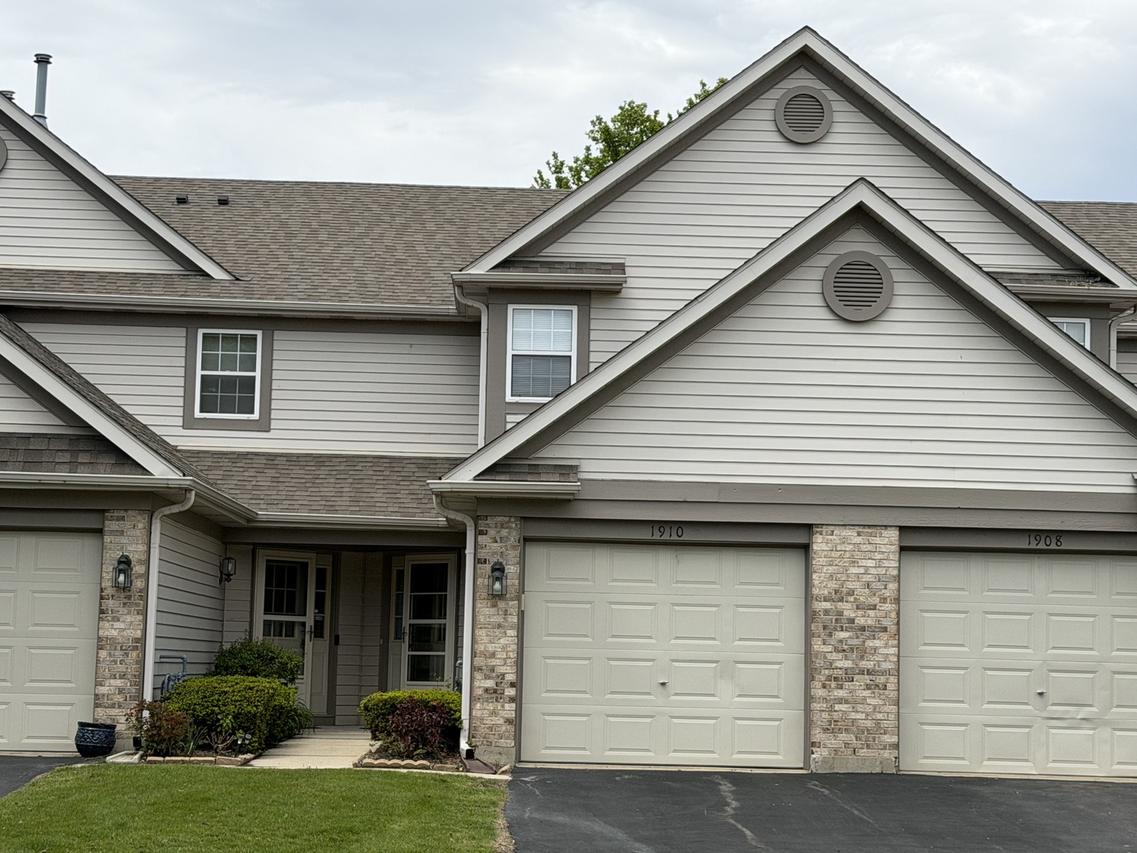 1910 Grove Ave., Schaumburg, IL 60193
