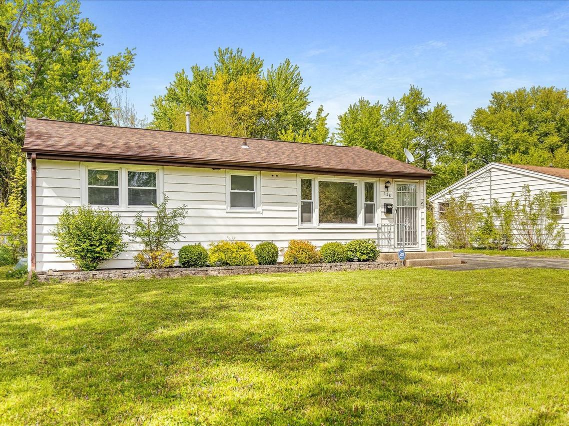 128 Wilson Ave., Machesney Park, IL 61115