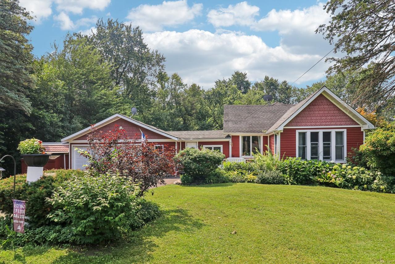 26225 W Merton Rd., Barrington, IL 60010