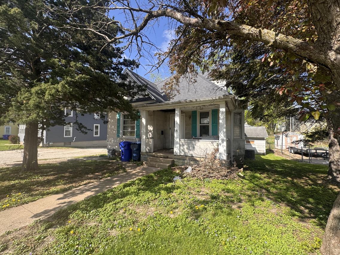 109 S Lakeview Ave., Kewanee, IL 61443