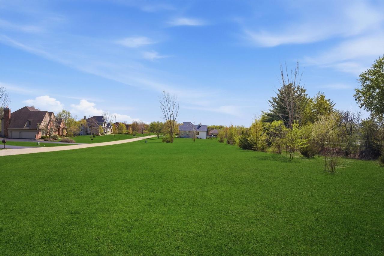 8875 Belfield Rd., Lakewood, IL 60014