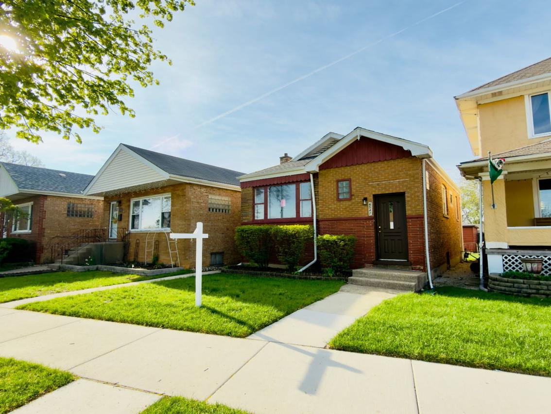 6542 W Windsor Ave., Berwyn, IL 60402