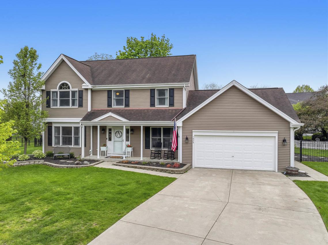 1028 Brewer Ct., West Dundee, IL 60118