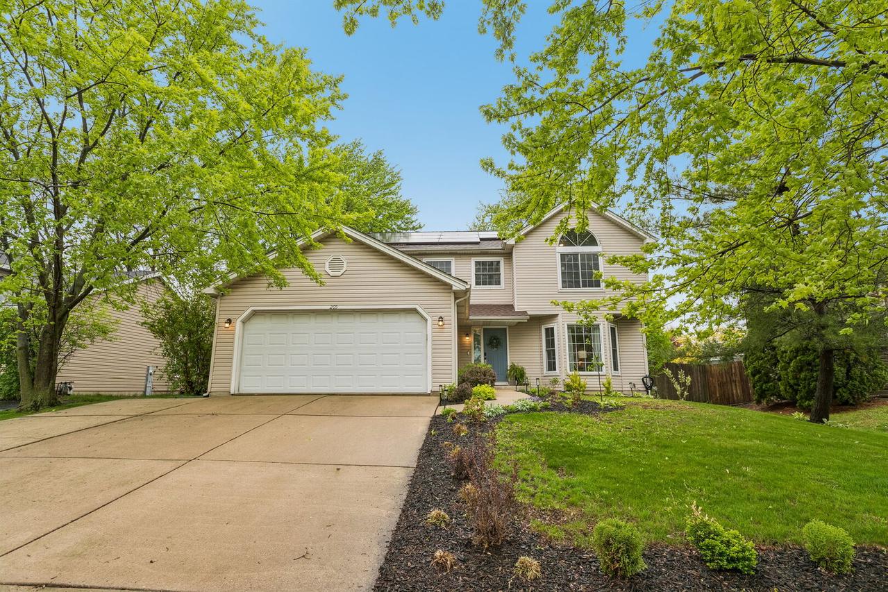 205 Green Mountain Dr., Bolingbrook, IL 60440