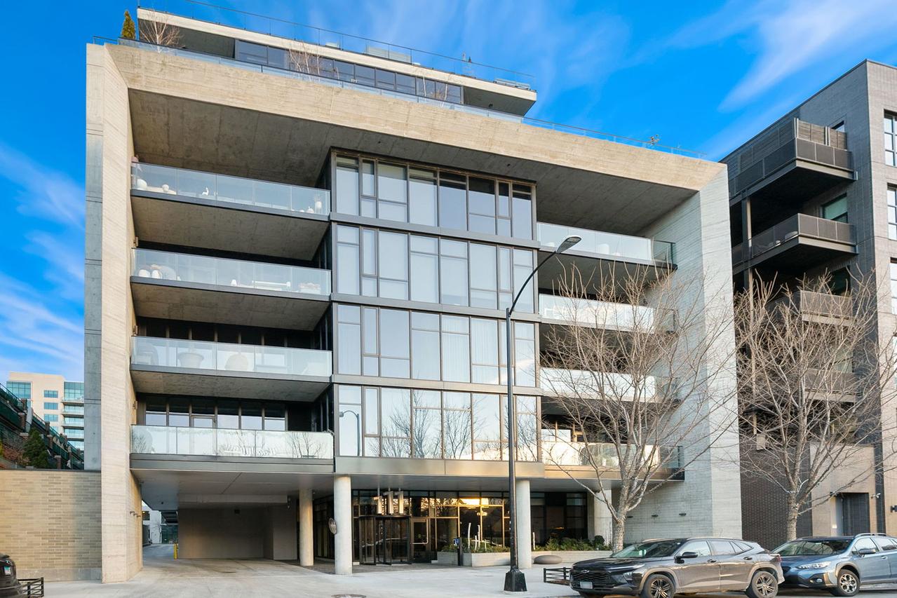 111 S Peoria St. #506, Chicago, IL 60607