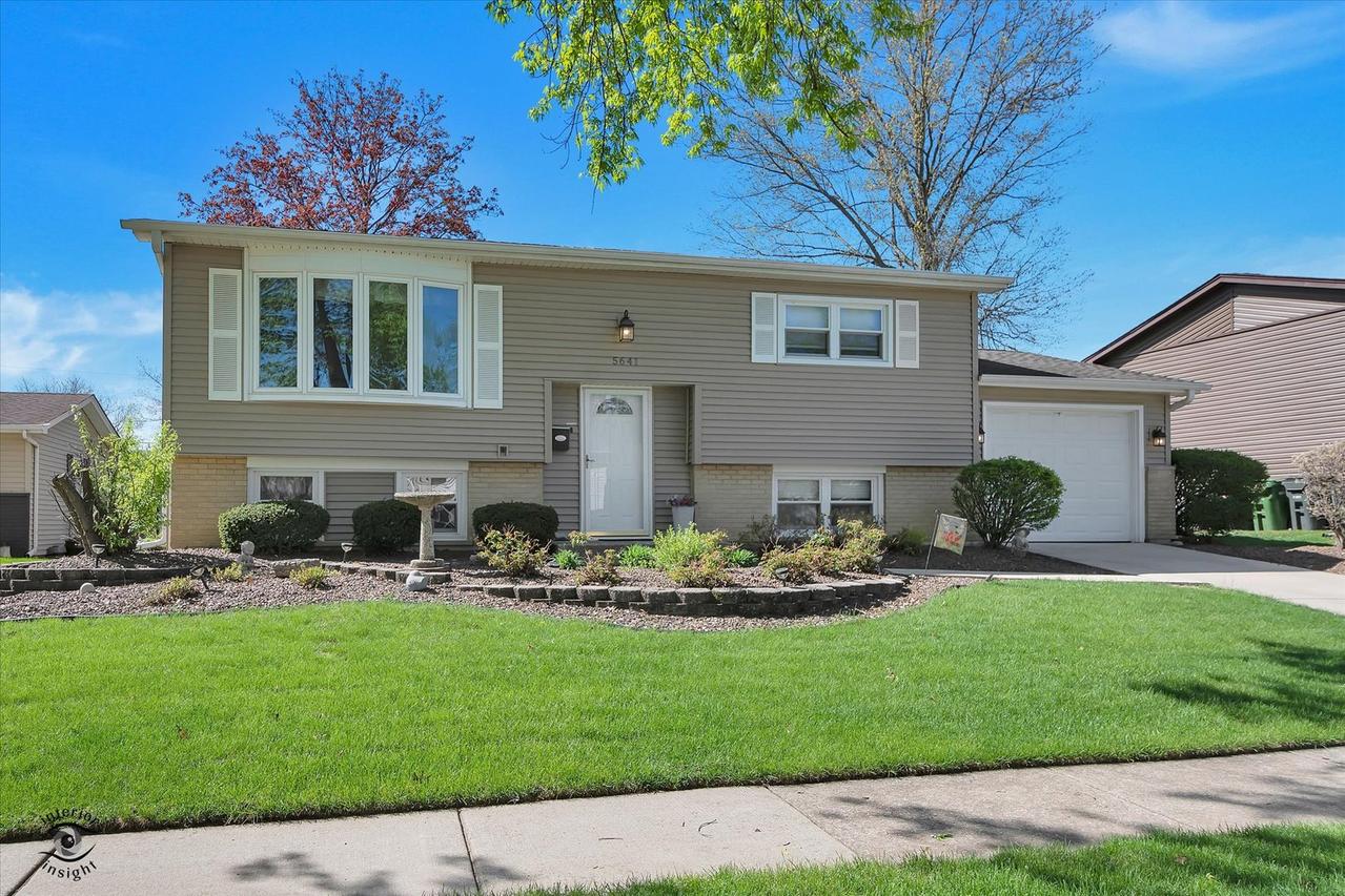 5641 Dover Rd., Oak Forest, IL 60452