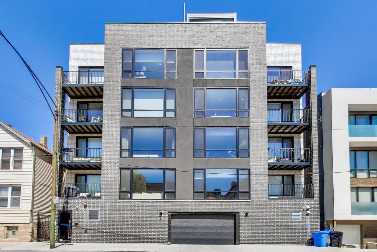 1350 W Erie St. #4E, Chicago, IL 60642