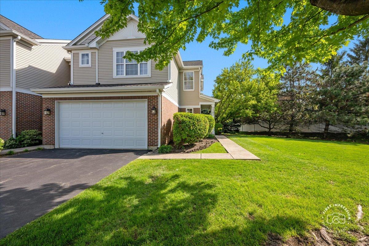 2582 Lorraine Cir., Geneva, IL 60134
