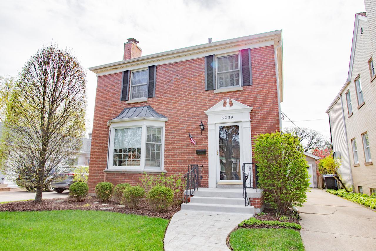 6239 N Lenox Ave., Chicago, IL 60646