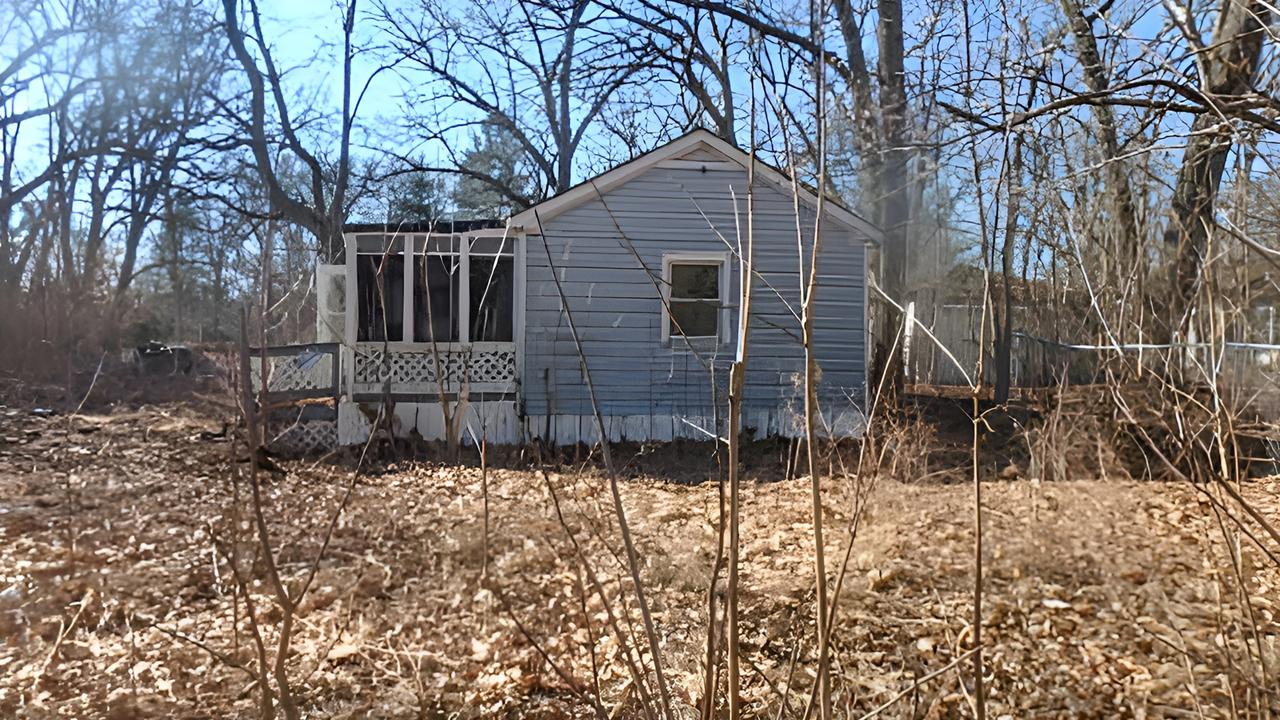 3136 N 17060e Rd., Momence, IL 60954