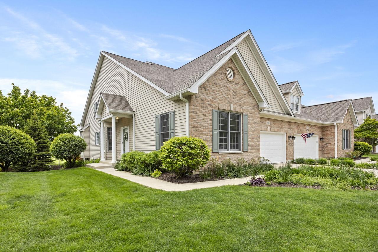 1N165 Mission Ct., Winfield, IL 60190
